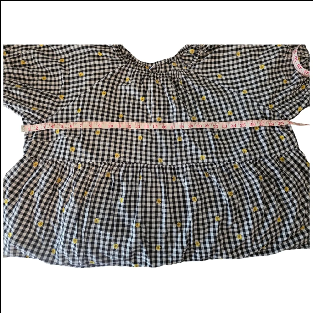 Gingham Patterned Puff-Sleeve Swing Babydoll Top Embroidery Daisy Flowers - Picture 4 of 8